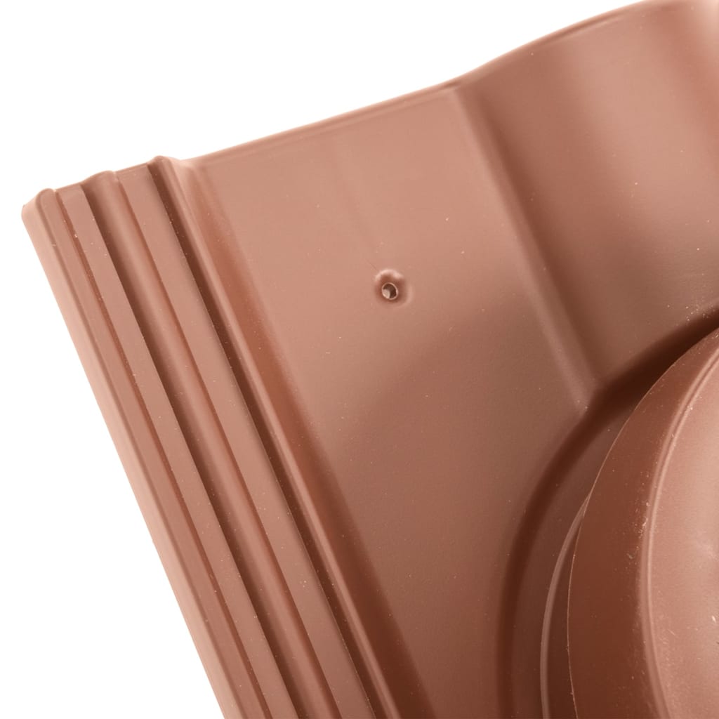 Aurinkopaneelijohdon läpivienti Frankfurt-katolle tiilenpun. - Harrastajankoti.fi