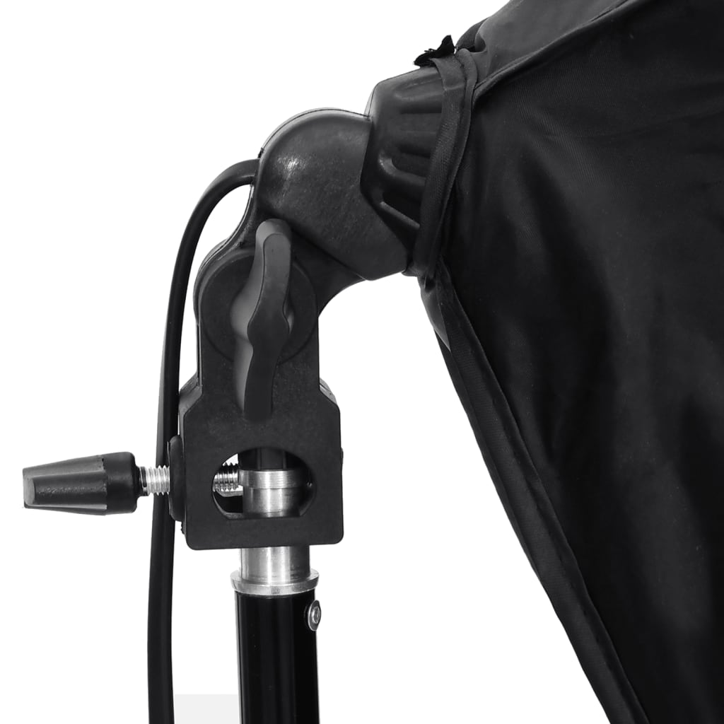 Valokuvastudiosarja valosarjalla ja taustakankaalla - Harrastajankoti.fi