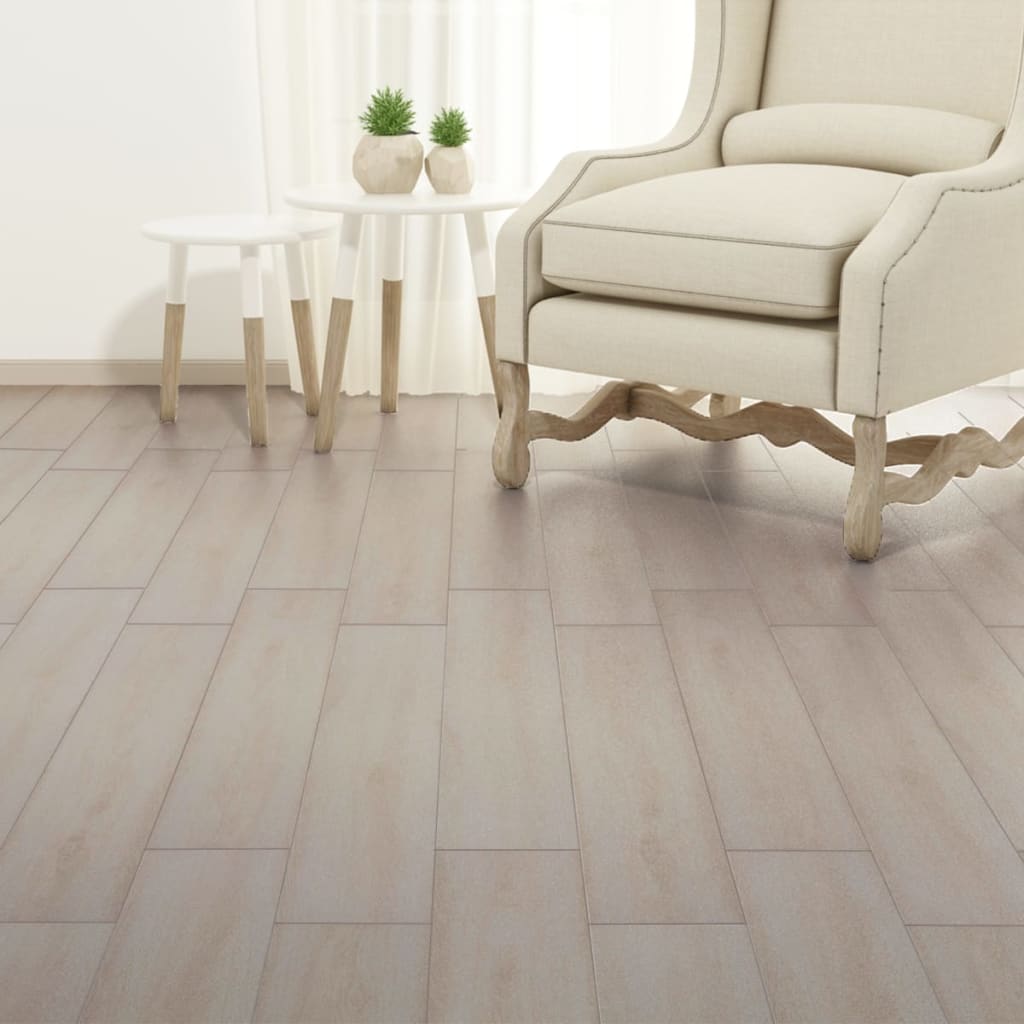 Itsekiinnittyvät PVC-lattialankut 2,51 m² 2 mm tammi valkoinen - Harrastajankoti.fi